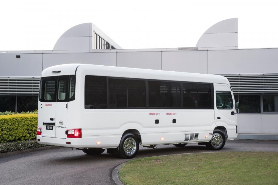  Toyota Coaster 2017 года  (AU) (фото 2 из 4)